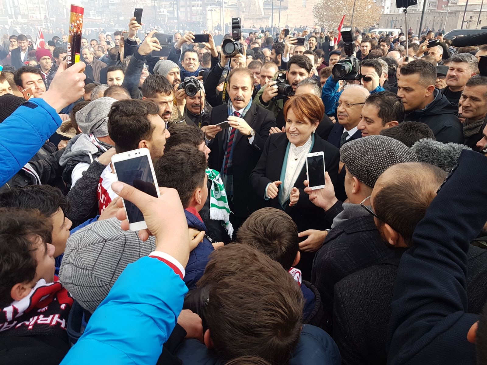 Akşener İYİ Parti Sivas İl Başkanlığının açılışını yaptı!