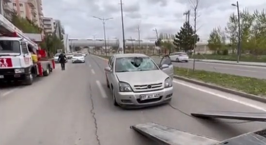 Sivas’ta otomobilin çarptığı çocuk vefat etti
