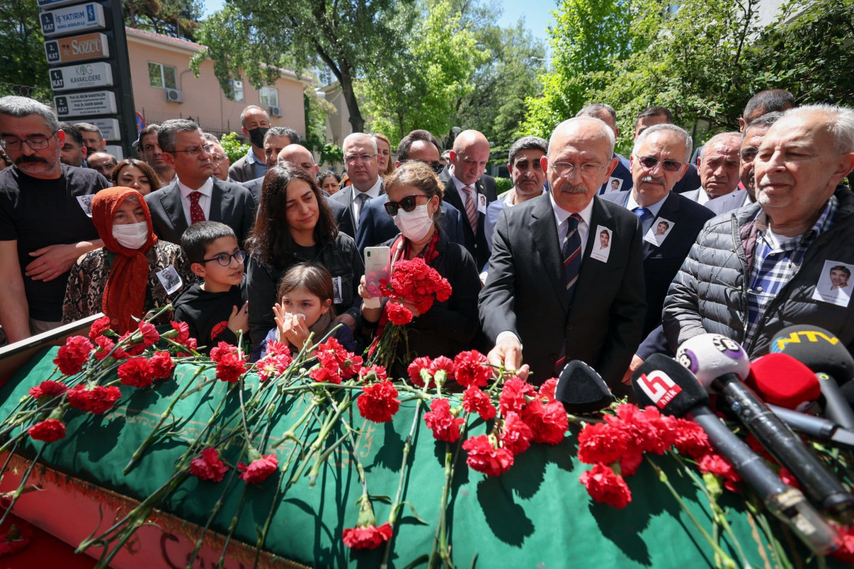 Kılıçdaroğlu, gazeteci Ali Ekber Ertürk'ün cenazesine katıldı
