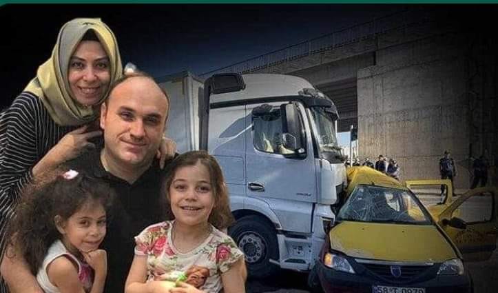 Sivas’ta kamyon ile ticari taksi çarpıştı: 4 ölü