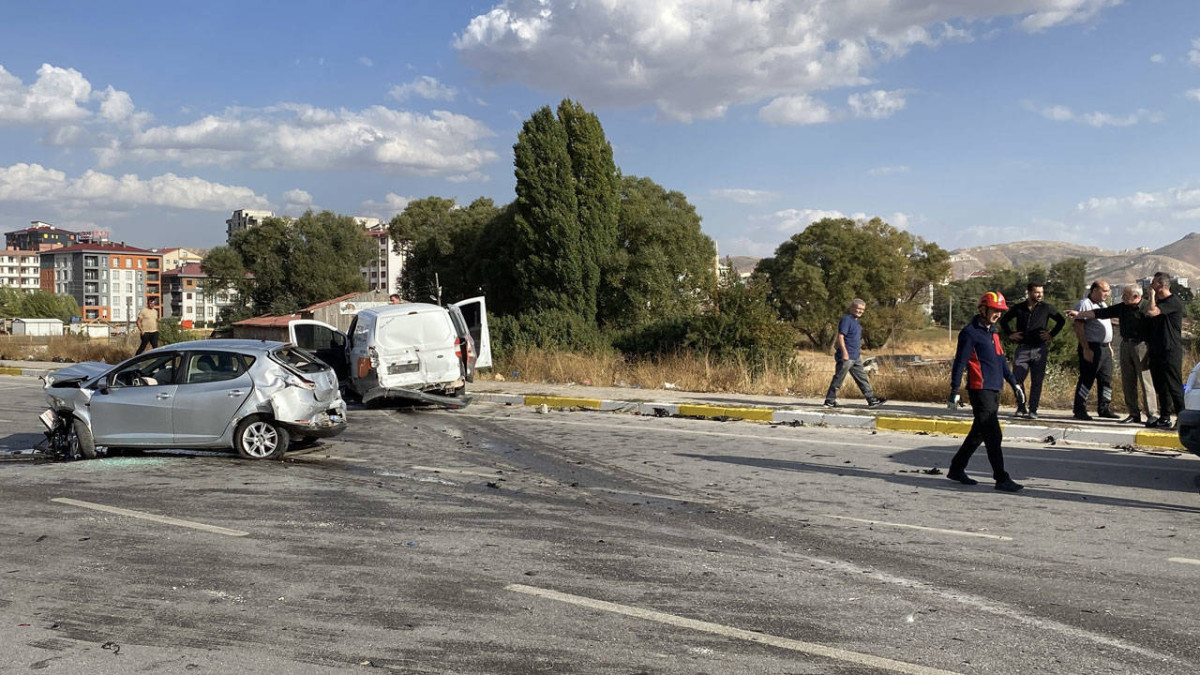 Sivas'ta zincirleme trafik kazası