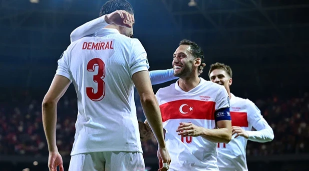 Ay yıldız, Kocaeli'de 4 gol buldu; Gürcistan puansız döndü
