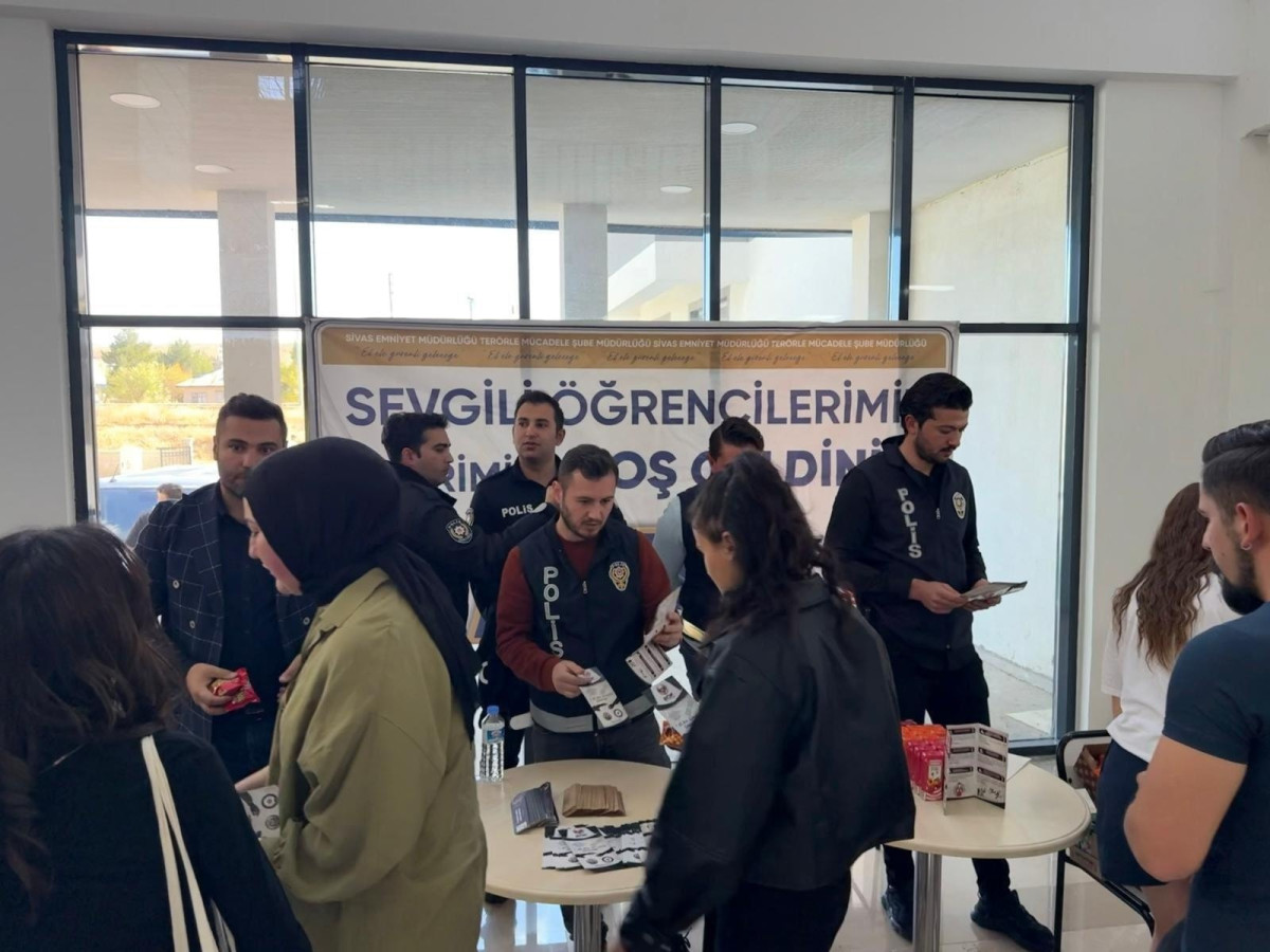 SCÜ İmranlı MYO öğrencilerine bağımlılık ve terör konferansı