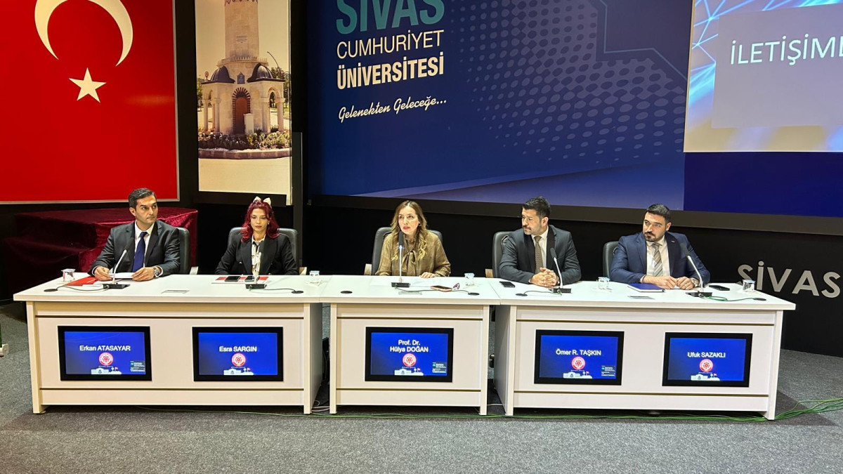 SCÜ’de “Mühendisliğin Yeni Rotası” Paneli Yoğun İlgi Gördü