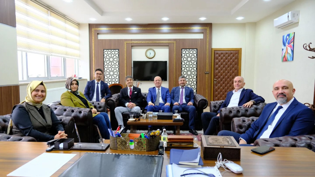 Şehir–Üniversite İş Birliğinde Yeni Adım: Sivas’ın Geleceği İçin Güç Birliği!