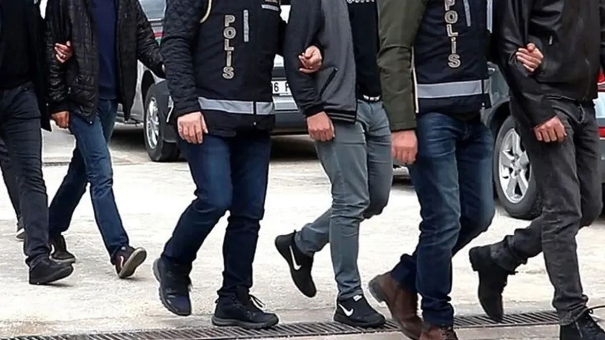 Sivas dahil 27 ilde FETÖ operasyonu
