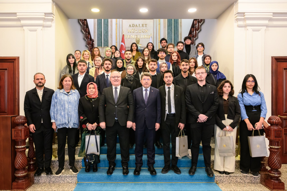 SCÜ Hukuk Fakültesi öğrencilerine Bakanlıkta özel davet