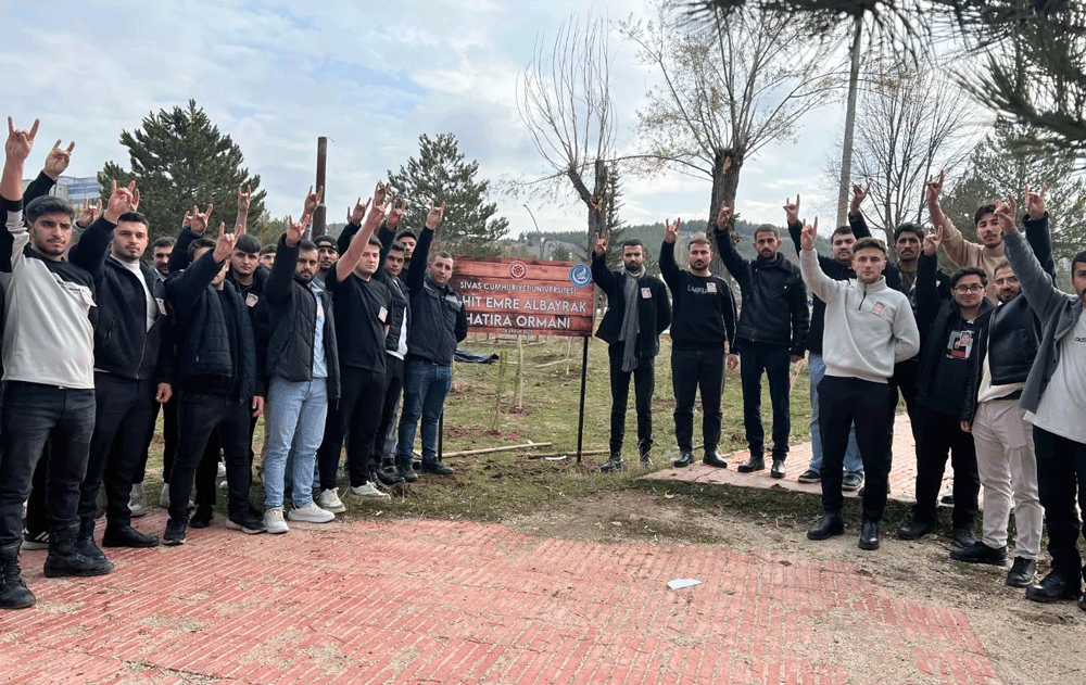 Ülkü Ocakları Sivas'tan Anlamlı Etkinlik: Şehit Emre Albayrak Hatıra Ormanı Hayata Geçirildi