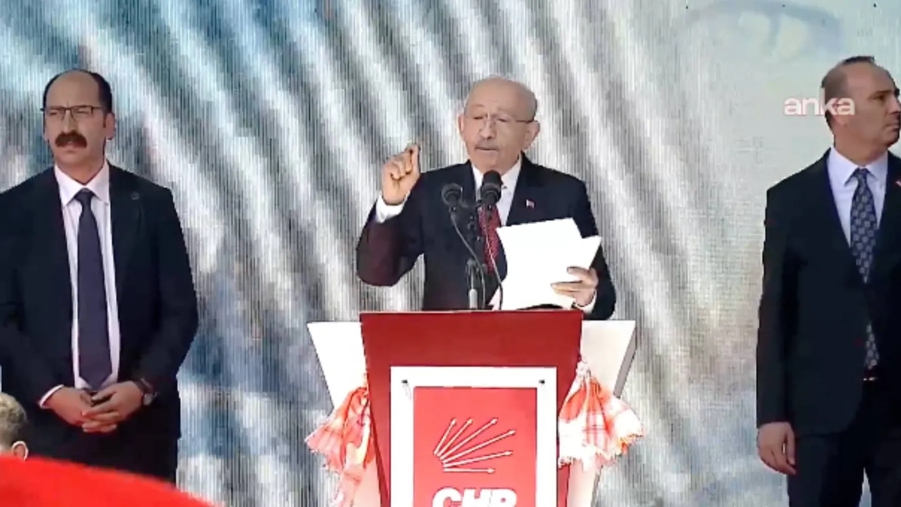 Kılıçdaroğlu, ilk kez CHP Genel Merkezi'nde konuşuyor: Bugün açık ve sert konuşacağım; bu arınma, bir tasfiye değil; yeniden doğuştur!