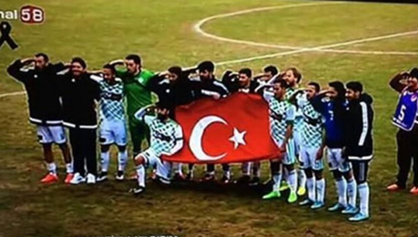 Türk bayrağı açan Sivas Belediyespor'u TFF'ye şikayet etti!
