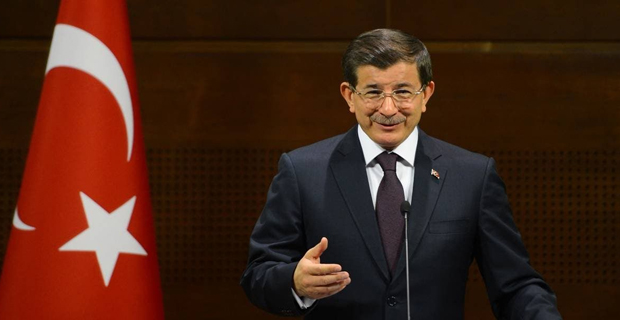 AKP'de Davutoğlu çatlağı sürüyor! Eski milletvekili istifa etti