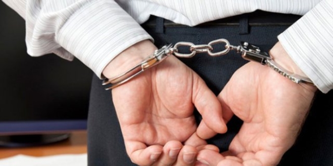 Sivas'ta iş adamlarının 'sohbet abisi' tutuklandı
