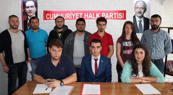 Sivas'ta CHP'li gençlerden teröre tepki