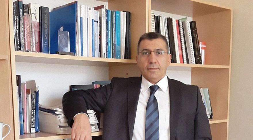 9 Eylül Üniversitesi Rektörü Prof. Adnan Kasman görevden alındı