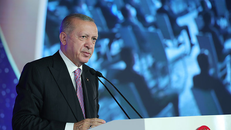 Erdoğan: FETÖ'ye de sesleniyorum, çarşamba günü inşallah muhteşem bir yargı binasını da açıyoruz
