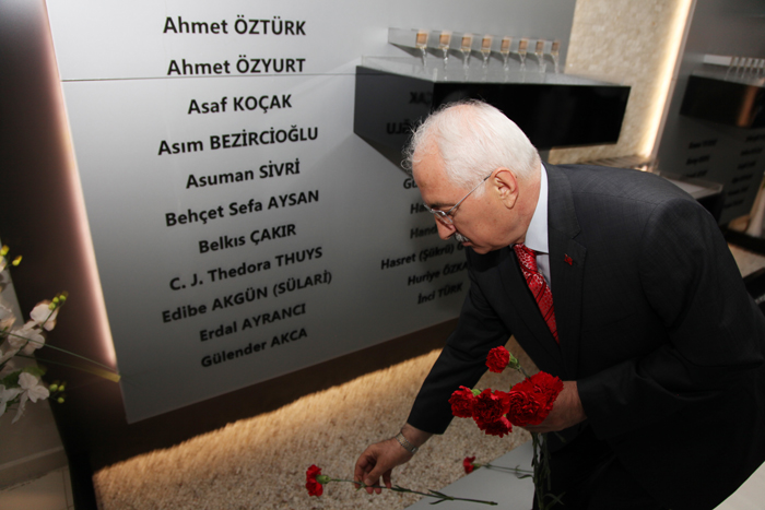 2 Temmuz 1993 Sivas Olayları'nda Hayatını Kaybeden 37 Kişi İçin Anma Töreni Gerçekleştirildi