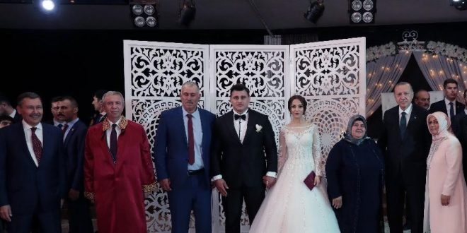 Mansur Yavaş nikahı kıydı, Erdoğan ve Gökçek şahit oldu,..