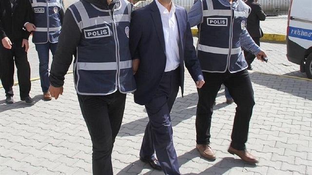 Sivas'ta 2 emniyet mensubu tutuklandı