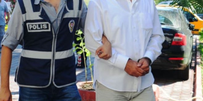 Sivas'ta gözaltına alınan 3'ü teğmen, 5 kişi tutuklandı