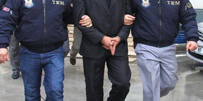Sivas'taki FETÖ operasyonunda 3 kişi gözaltında