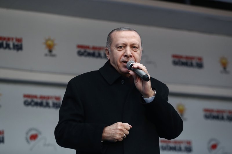 Erdoğan: Yeniden Haçlı-Hilal mücadelesi istemiyoruz ama merak ediyorsanız gereğini yaparız!
