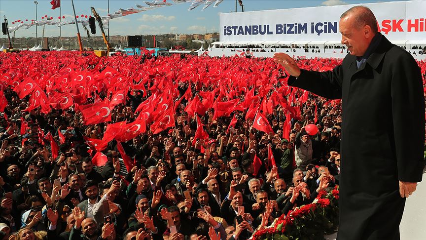 Erdoğan: Ey finans sektörünün içinde olanlar, piyasadan dövizleri toplayıp provokatif eylemlere girenler, bunun bedelini size ağır ödeteceğim