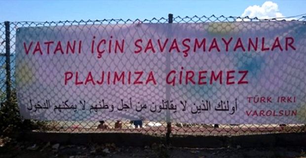 Karadeniz'de, 'Suriyeliler plaja giremez' pankartı