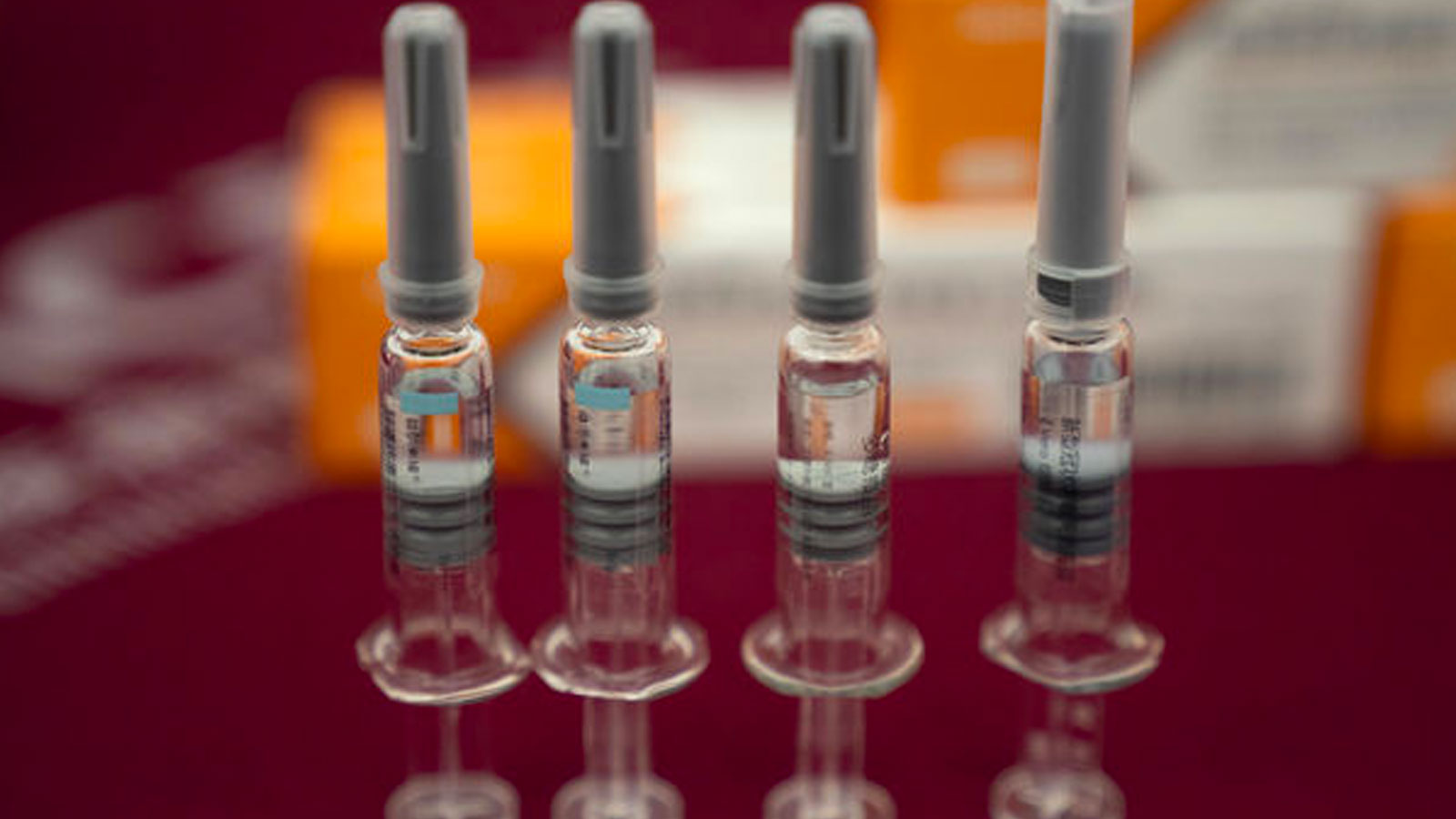 Sağlık Bakanı: 6.5 milyon doz aşı pazartesi sabahı ülkemizde olacak