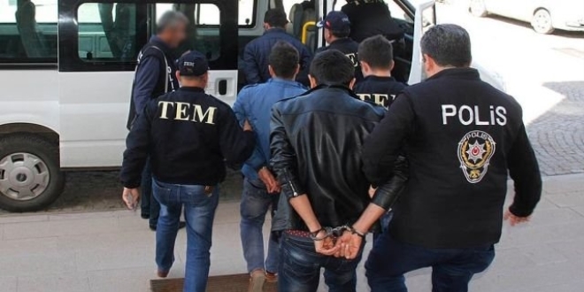 Sivas'ta öğretmenlerin de olduğu 5 şüpheli tutuklandı