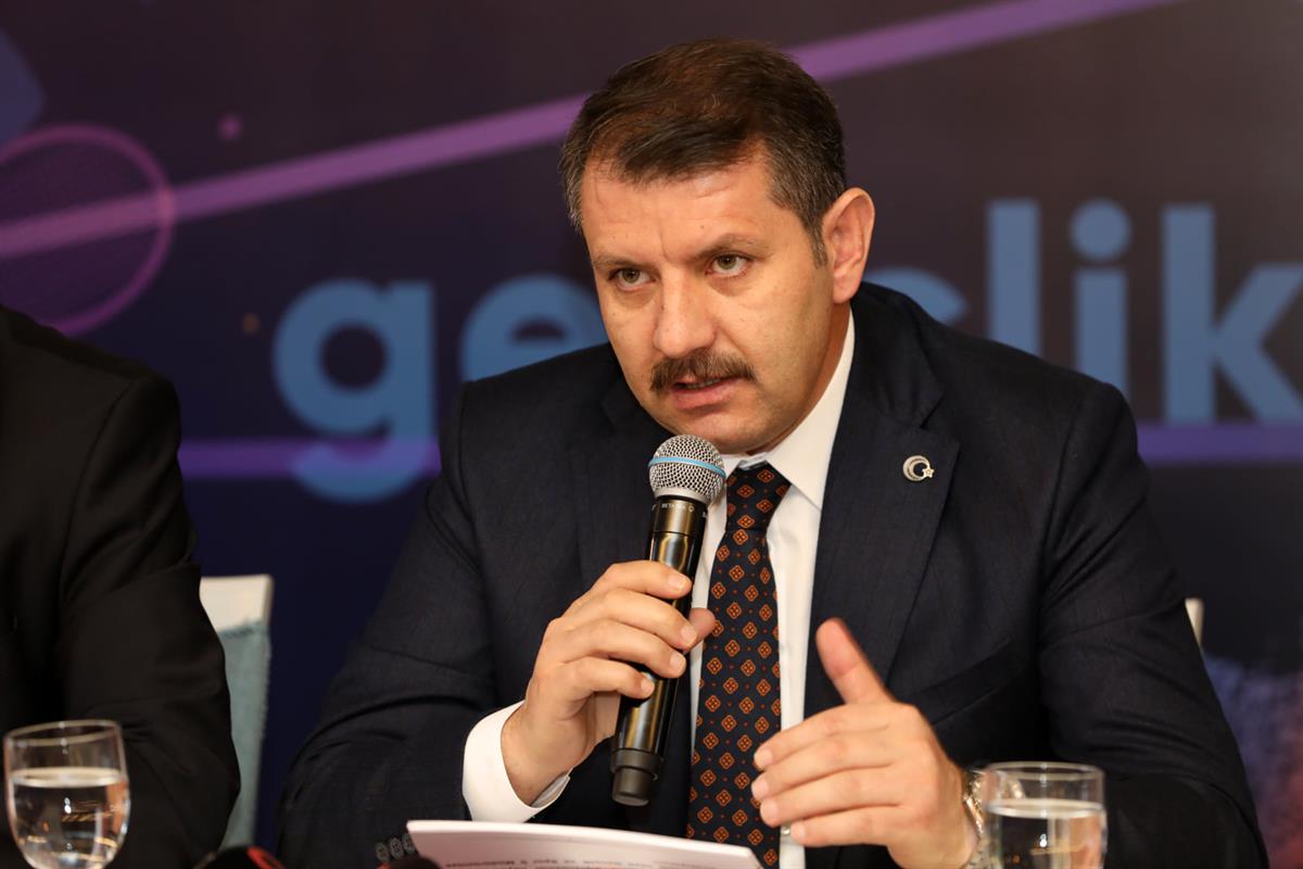 Vali Ayhan, 2022 yılı hedefleri konusunda açıklamalarda bulundu