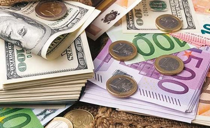 Dolar ve Euro güne yatay başladı