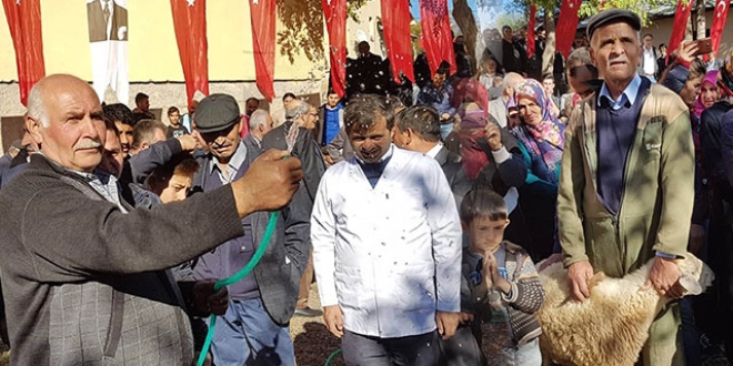 Sivas'ta köylülerin 60 yıl sonra su sevinci
