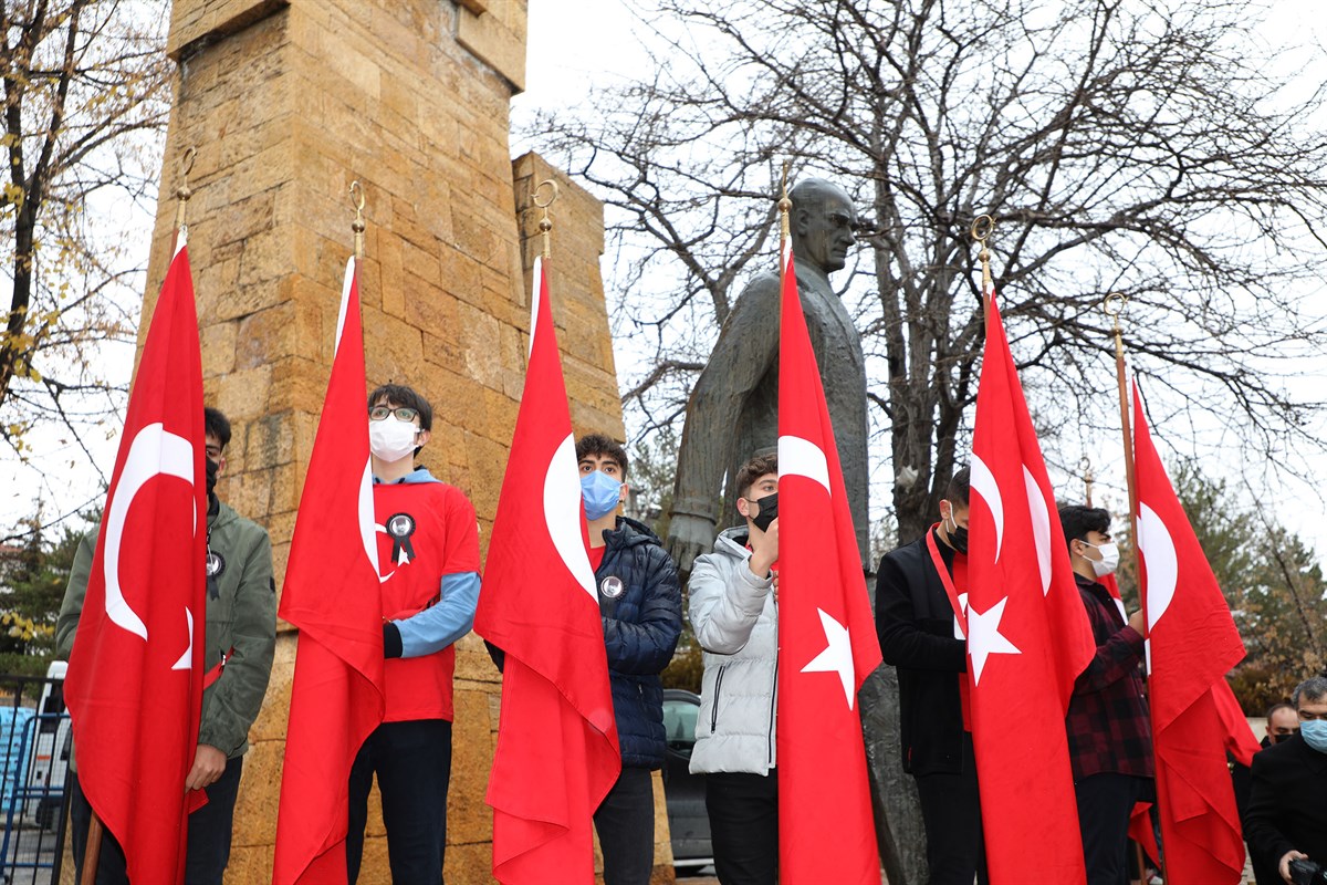 Gazi Mustafa Kemal Atatürk Sivas'ta Saygı ve Özlemle anıldı