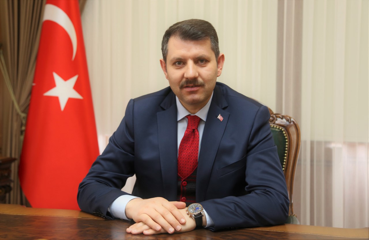 Vali Ayhan: “Türk milleti için ulaşılabilecek en yüce makamlardır”