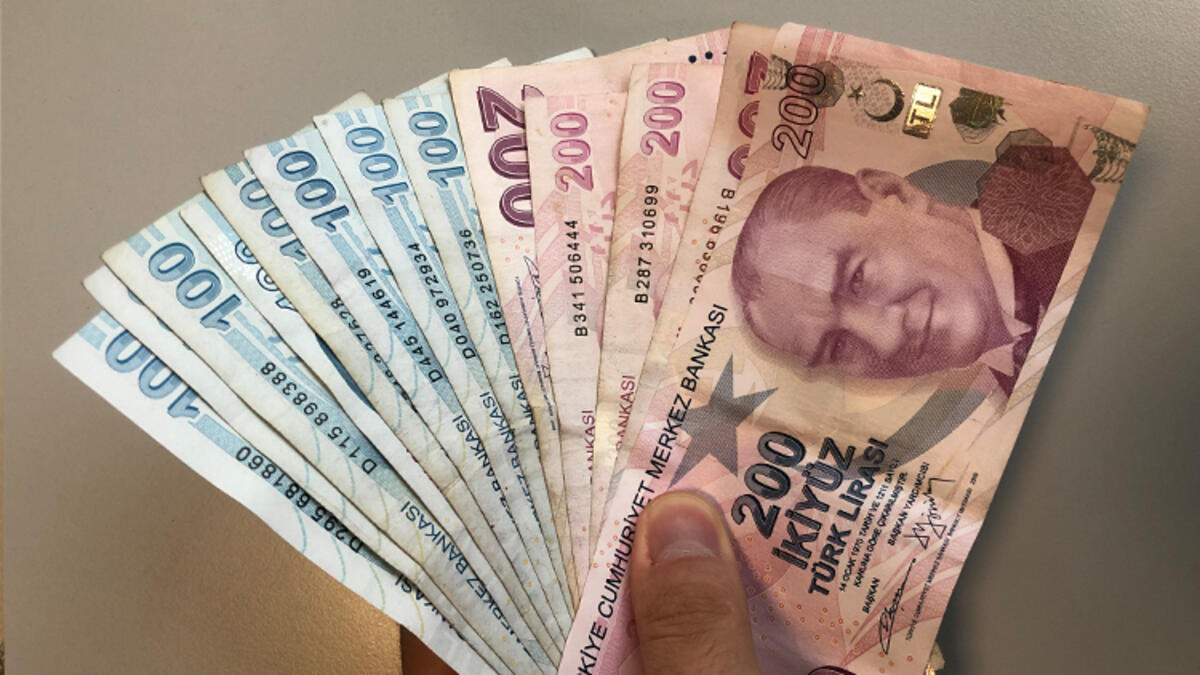 Türk lirasının değer kaybı sürüyor; dolar 8.11 TL'yi aştı, euro 9.60 TL!