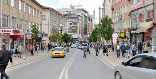 Sivas Valiliği Şehir merkezini araç ve yaya trafiğine kapattı