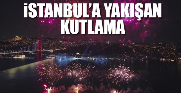 İstanbul Boğazı’nda 19 Mayıs'a özel havai fişekli kutlama