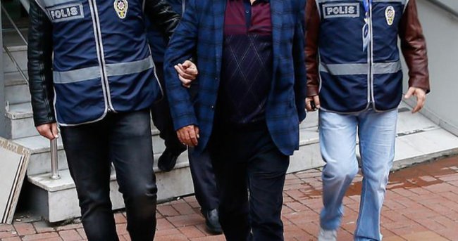 Sivas'ta FETÖ'den 2 kamu çalışanı tutuklandı