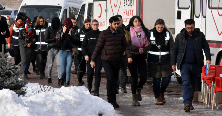 Sivas'ta fuhuş operasyonu 5 kişi gözaltında...
