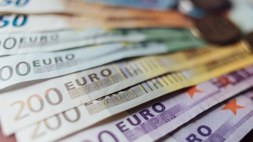Euro tüm zamanların en yüksek seviyesini gördü