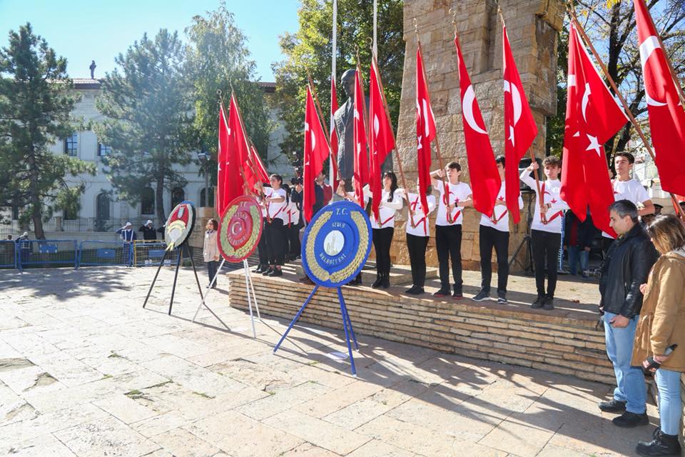 Sivas’ta 29 Ekim Cumhuriyet Bayramı Kutlanıyor
